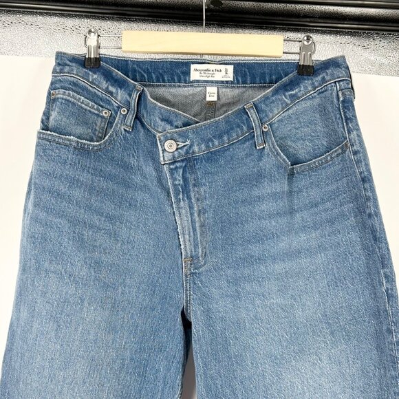 Abercrombie & Fitch The '90s Straight Ultra High Rise Curve Love Crossover Jeans - Picture 3 of 5